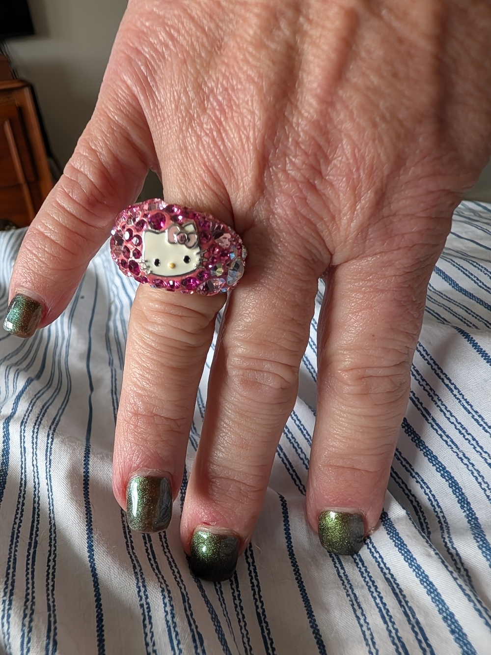 Hello Kitty Pink Crystal Statement Ring - Women Jewelry - Picture 5 of 10
